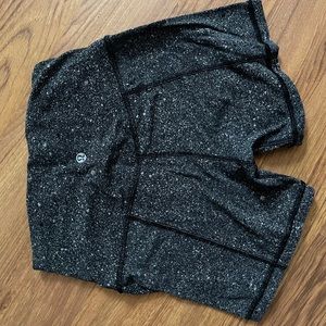 Lululemon Speckled Align 4 inch shorts